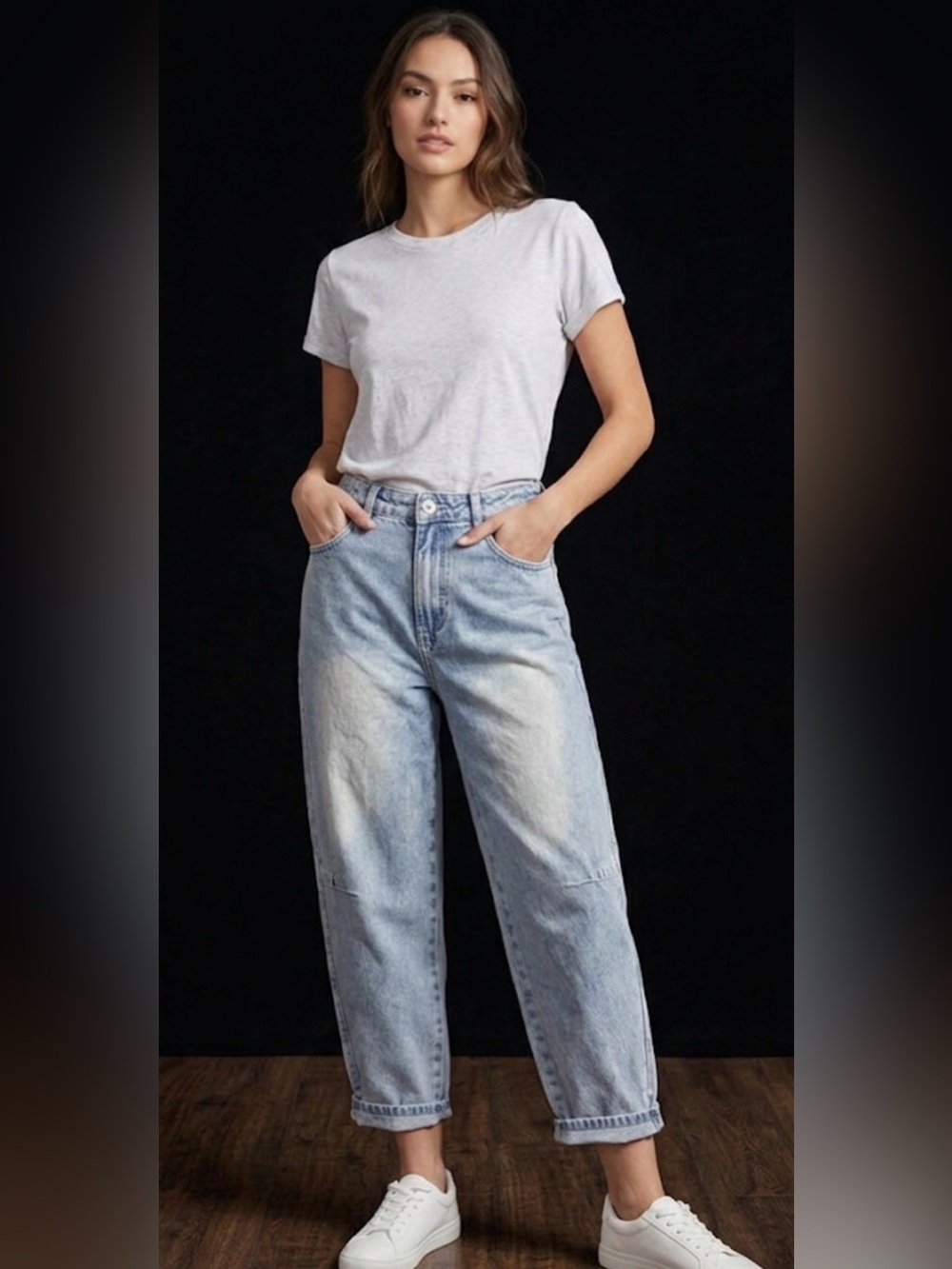 Light Wash Boyfriend Jeans - Casual High Rise in Blue